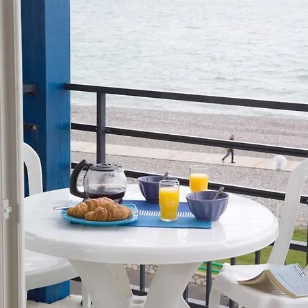 Appartement Comfortably Furnished With A Balcony Or Terrace *