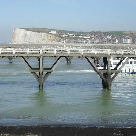 Comfortably Furnished With A Balcony Or Terrace * Cayeux-sur-Mer