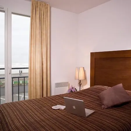 Comfortably Furnished With A Balcony Or Terrace